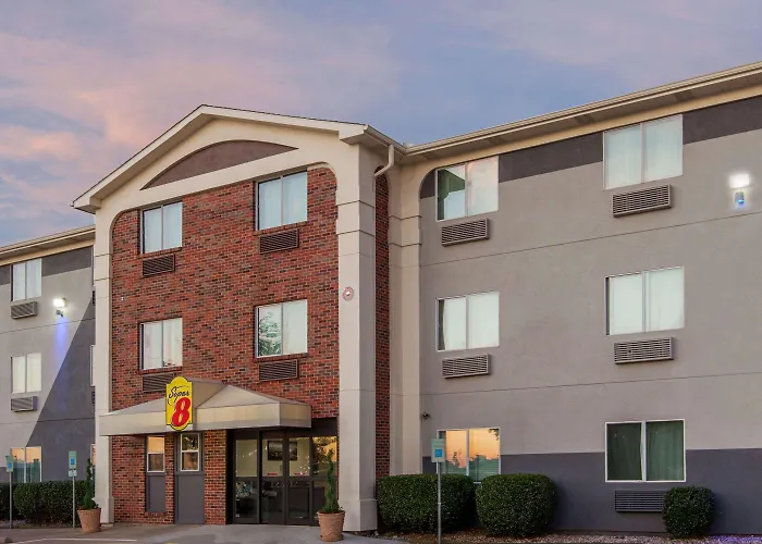 Super 8 By Wyndham Bedford Dfw Airport West