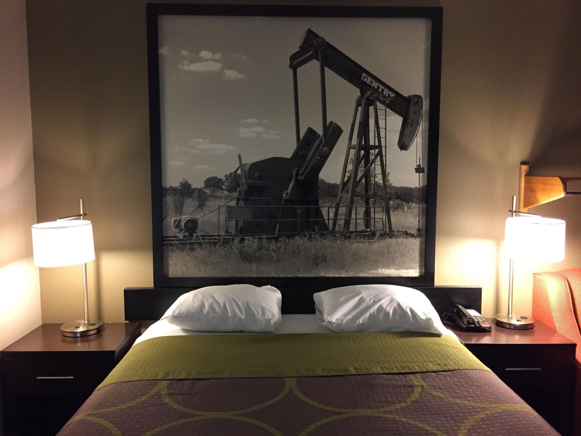 Super 8 By Wyndham Dfw Airport West Motel Bedford