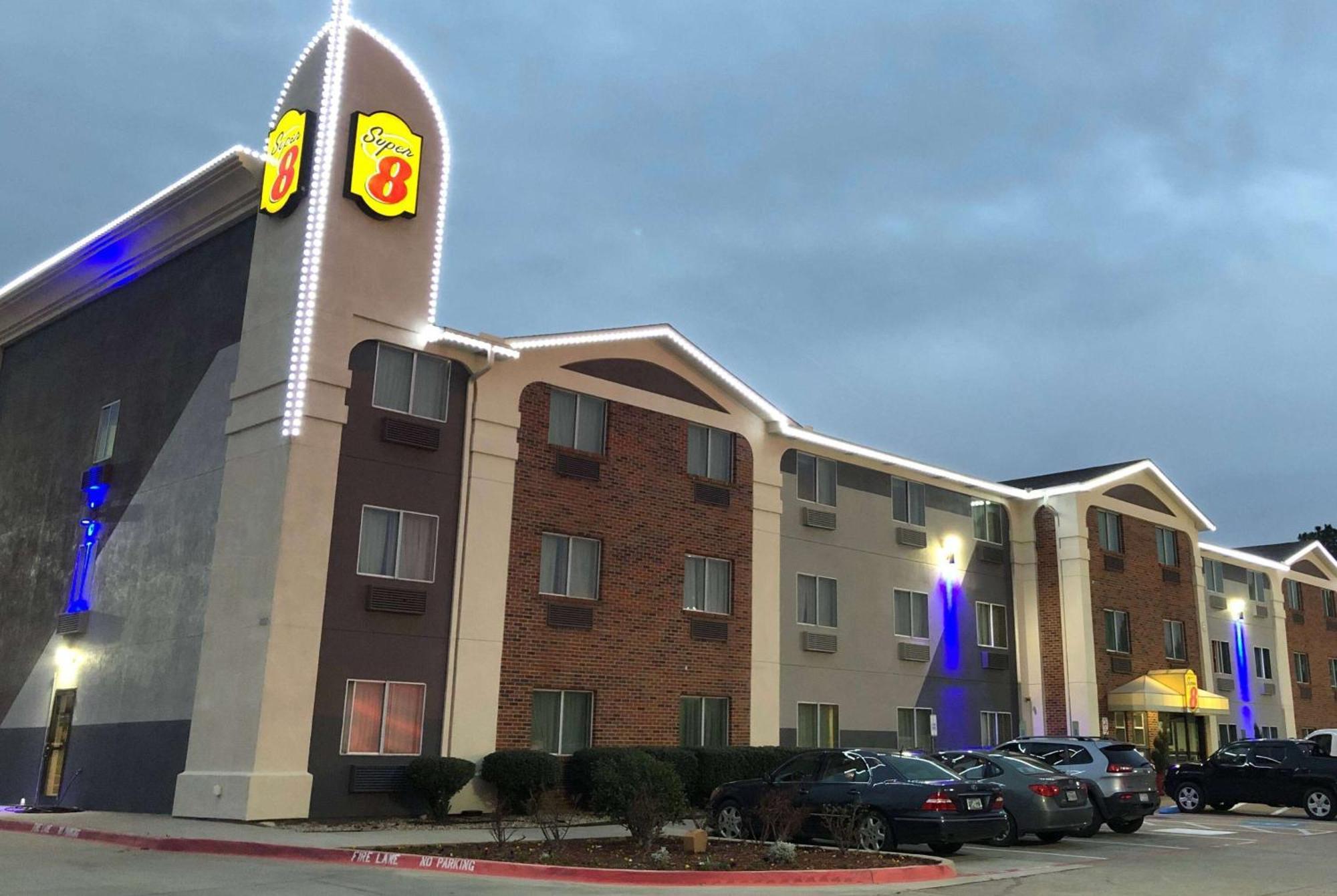 Motel Super 8 By Wyndham Dfw Airport West Bedford