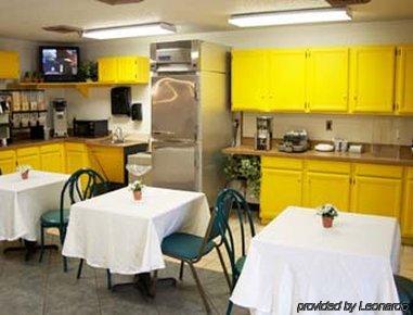Super 8 By Wyndham Dfw Airport West Motel Bedford